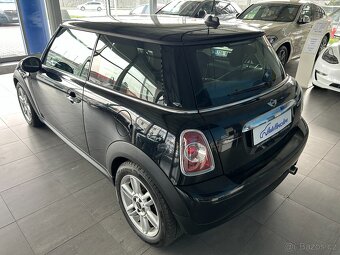Mini Cooper 1.6 90kW R56,SERVISKA,KŮŽE,AUTOMAT - 4