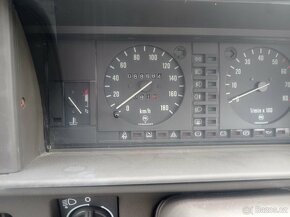 Škoda Forman na náhradní dily bez TP - 4