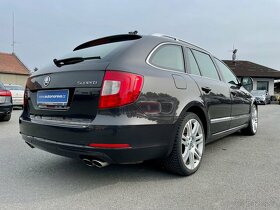 Škoda Superb kombi 3.6 V6 4x4 Elegance - 4