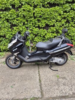 Piaggio x8 125 - 4