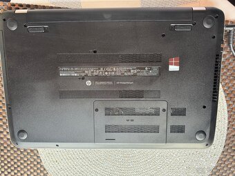 Prodám notebook HP Pavilon 15,6", AMD, 8GB, 256GB SSD - 4