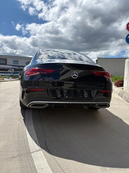 Mercedes Benz CLA - 4