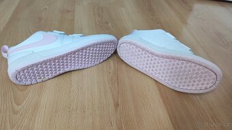 Dívčí tenisky NIKE 35 - 4