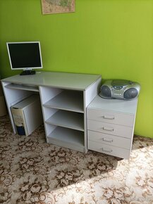 Pocitacovy stul - 4