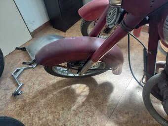 Jawa 250 - 4