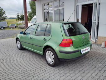 VW Golf 4-1,4 BA-55 kW-NOVÁ STK - 4