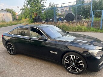 BMW 740d x drive f01 225kw - 4