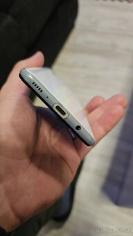 Samsung Galaxy A70 - 4