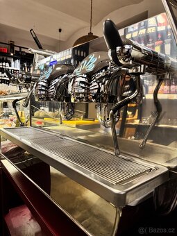 Profesionální dvoupákový kávovar Victoria Arduino Adonis 2GR - 4