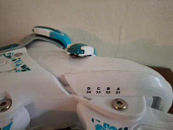 Prodám dívčí brusle brusle na led,kolečkové brusle - 4