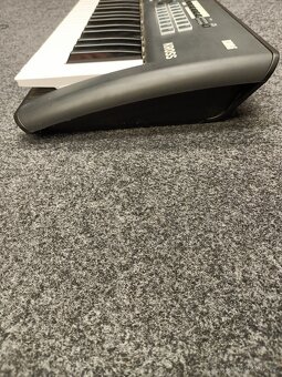 KORG KROSS - 4