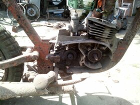 Jawa 250 ČZ 150 - 4