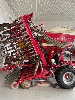 Prodám seci stroj Pneusej Venga 600 s přísevem APV - 4