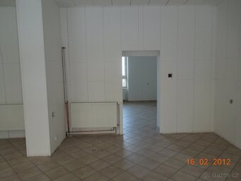 Pronájem obchodní prostory, 64 m² - Pardubice - Smilova - 4