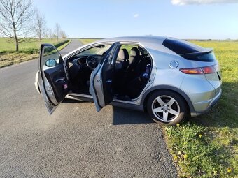 Honda Civic 1,4 - 4