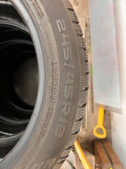 Zimní pneu 245 / 45 / R18 - 4