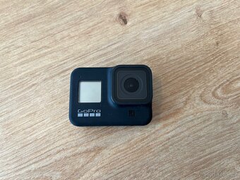 GoPro hero 8 + příslušenství + SD karta 128gb - 4