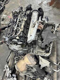 Prodám motor BMW n57 který klepal na spodku vhodný pro repas - 4
