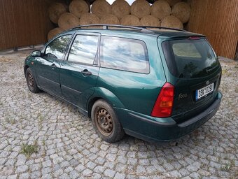 Ford Focus - 4