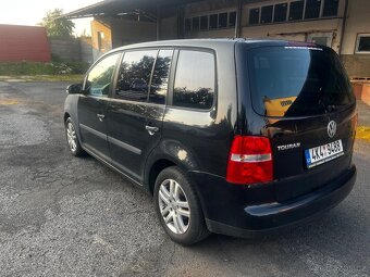 VW TOURAN 1.6 i - 4