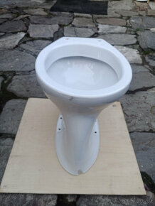 WC - 4