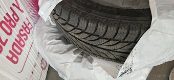 Zimní pneu R17 215/55 sada - 4