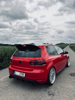 Volkswagen Golf VI GTI Edice Adidas - 4