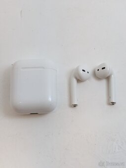 AirPods (2. generace). Top stav. - 4