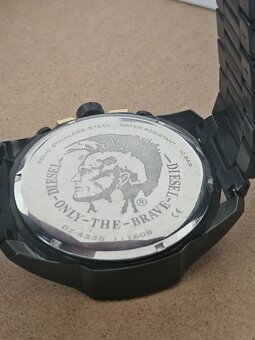 Pánské hodinky Diesel Mega Chief DZ4338 – stylový doplněk ⌚ - 4