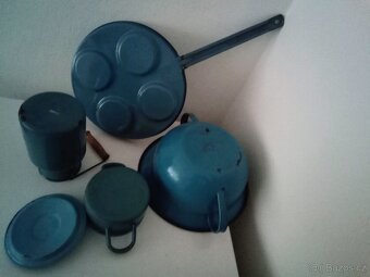 Staré, modré, smaltované nádobí - 4