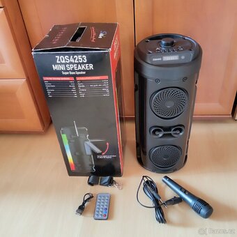 Bluetooth reproduktor s mikrofonem a solárním panelem - 4