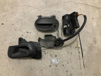 Opel Combo C, sklo zadních dveří, díly - 4