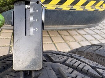 205/55/17 zimní - 4