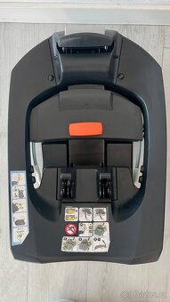 Set Cybex Aton 5 + ISOFIX základna – nebouraná - 4