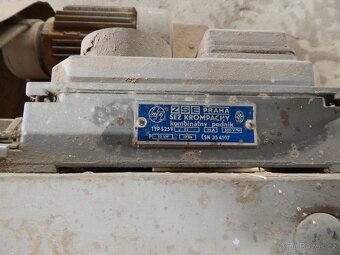 Bruska dvoukotoučová - 4