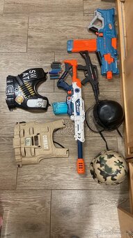 Policejní/vojenské vybavení + pistole - 4