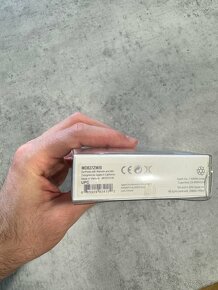 Originální Apple adaptér, kabel, sluchátka a další - 4