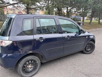 Mazda 2 - 4