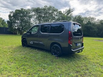 Citroën Berlingo XL 1.5 BlueHDi Shine–7 míst serv. historie - 4