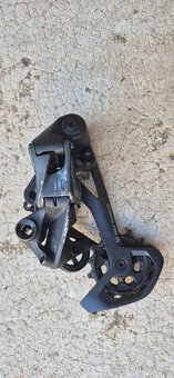 Přehazovače a páčky Sram, Shimano - 4