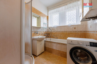 Prodej bytu 3+1, 78 m², Karlovy Vary, ul. Nad Dvorem - 4
