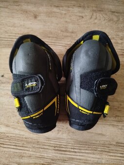Hokejové lokty CCM JR - 4