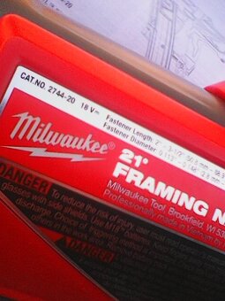 Milwaukee M18 FFN21-0C Aku Hřebíkovačka na kotevní hřebíky - 4