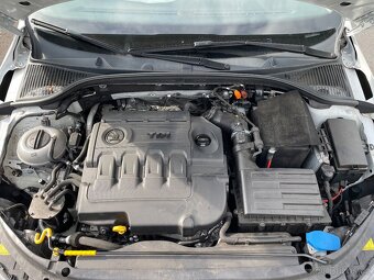 Škoda Octavia 3 1,6tdi CLHA pouze 115tis najeto veškeré díly - 4