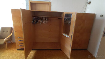 Kompletní ložnice - Mojmír Požár , styl Brusel . - 4