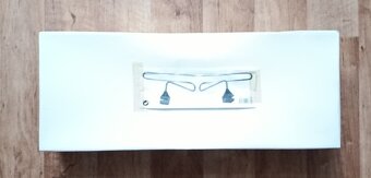 Nepoužitý univerzální automobilový věšák na oblečení - 4