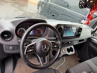 MERCEDES-BENZ SPRINTER - 4