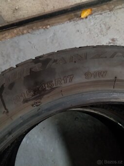 2x letní pneu Bridgestone - 215/45 R17. - 4