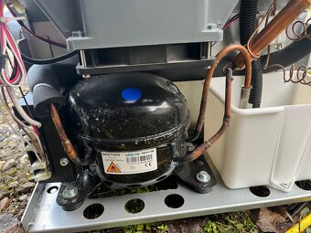Lednice Thetford 12V - 4