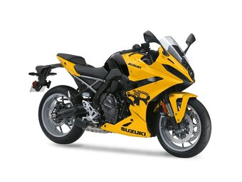 Suzuki GSX-8R - 4